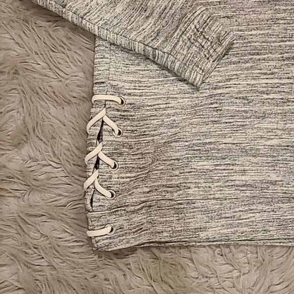 Pink by victoria secret gray quarter zip swtmeatshirt with lace up sides size xs - Picture 3 of 6